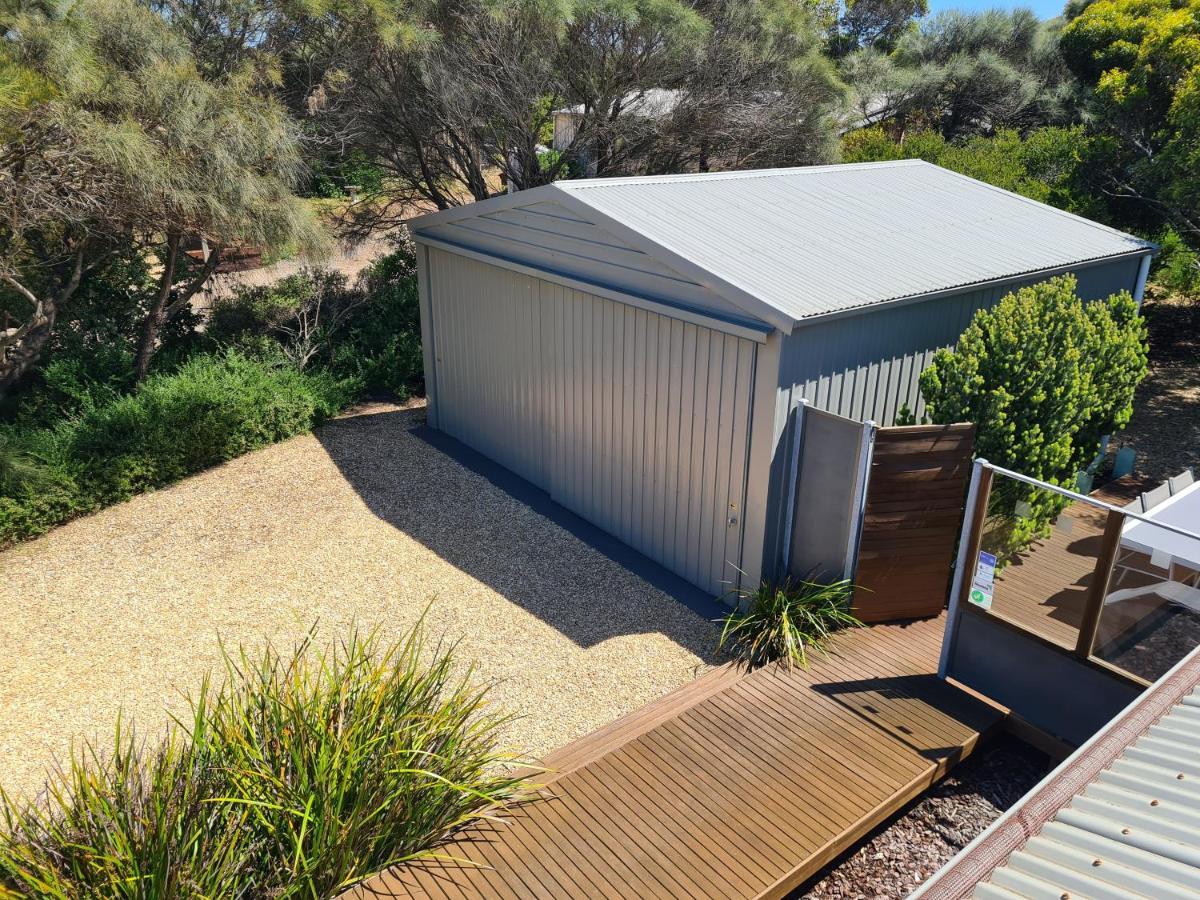 Вилла Coorong Waterfront Retreat Meningie Экстерьер фото