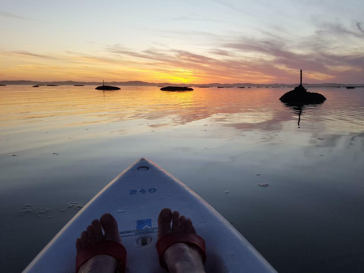 Вилла Coorong Waterfront Retreat Meningie Экстерьер фото